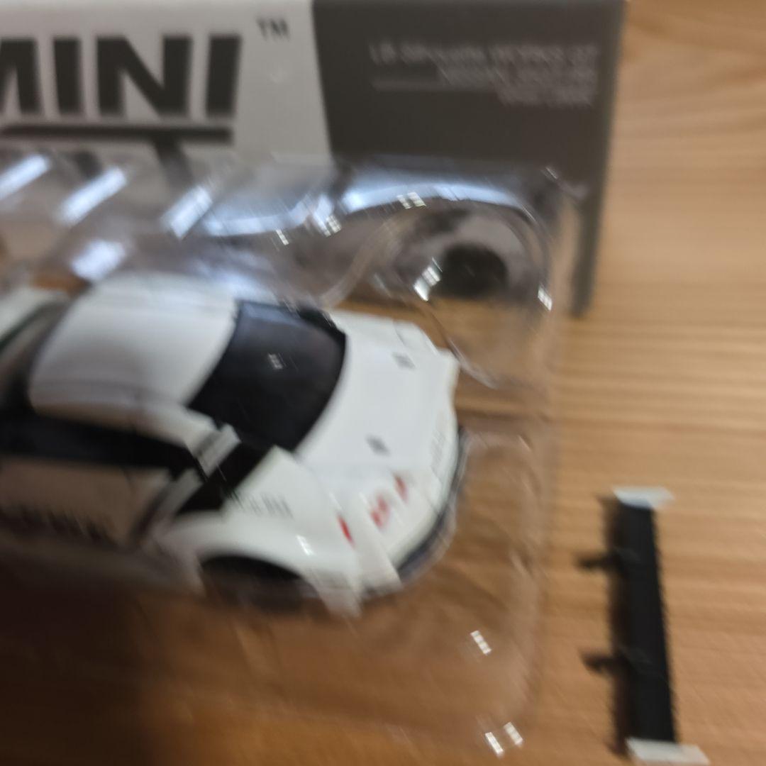 MINI GT NISSAN GT-R 1/64 完売品 激レア 右ハンドル