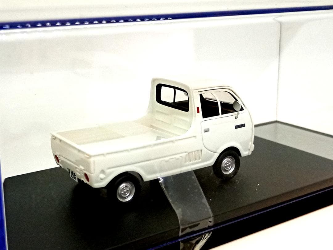 ハイストーリー 1/43 マツダ ポーター キャブ 1969-1977 ホワイト