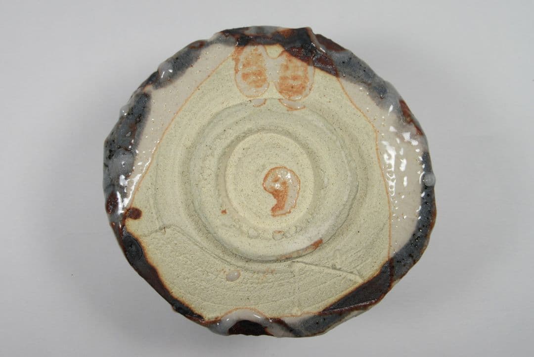 希少品！【若尾利貞】鼠志野茶碗（共箱、仕覆、陶歴書）。