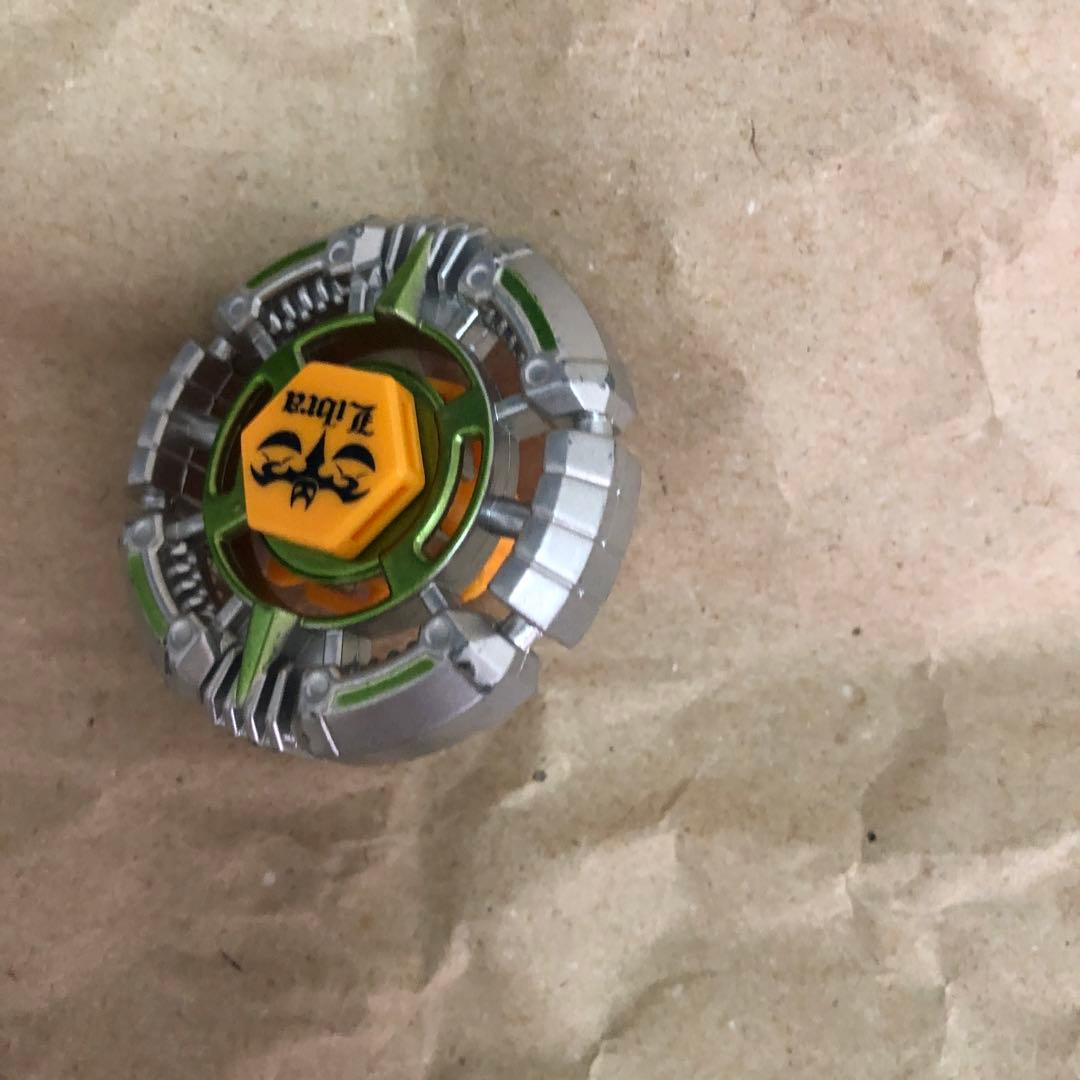 メタルファイト　ベイブレード　リブラ