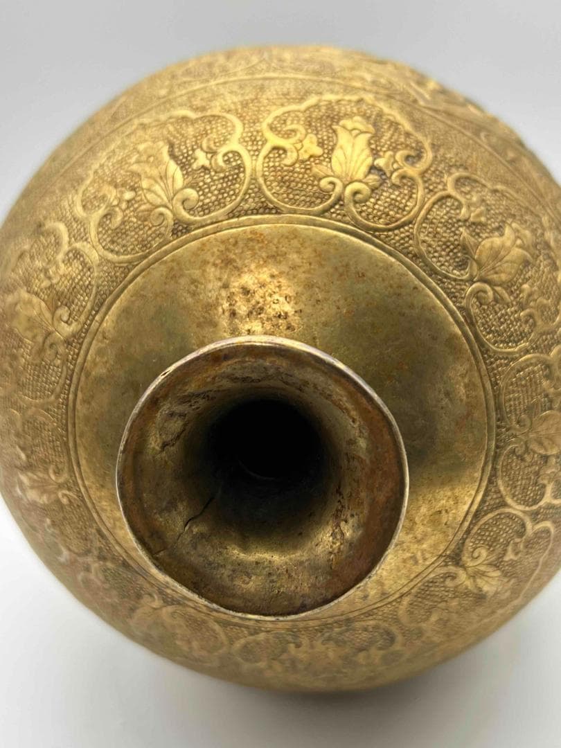 唐時代 金象嵌 鏨彫龍鳳吉祥蓮唐草花芭蕉文大瓶 瑞獸