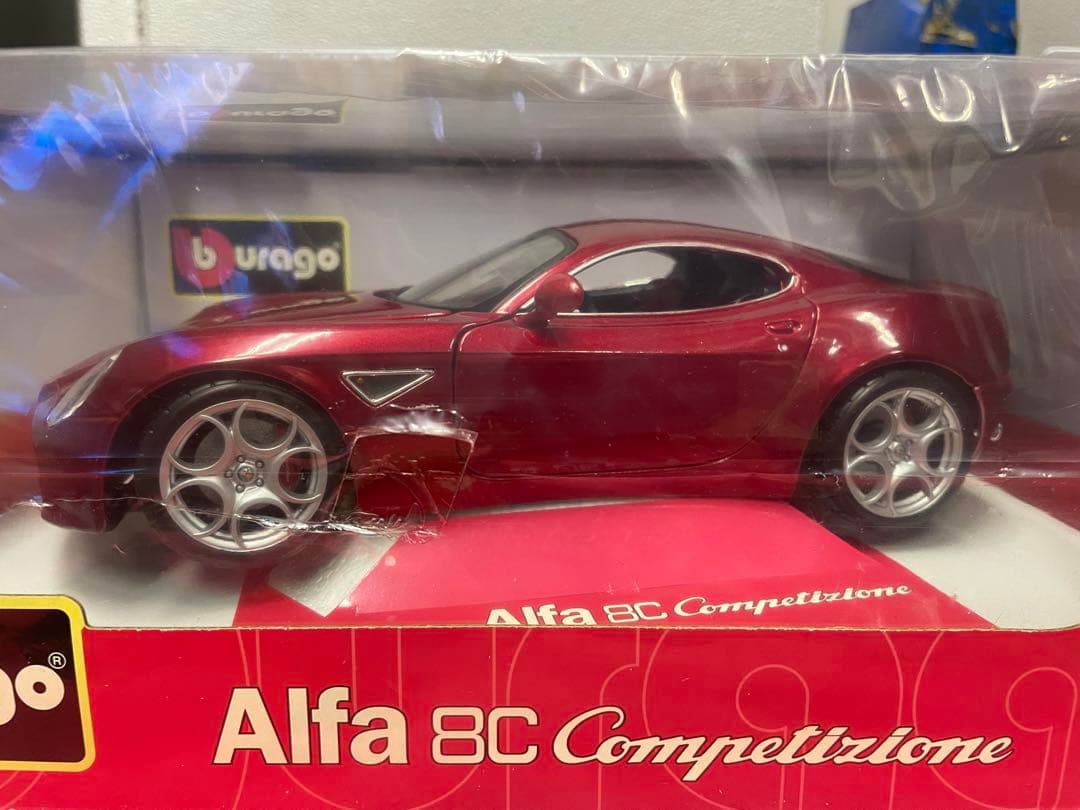 Burago アルファロメオ 8Cコンペティツィオーネ