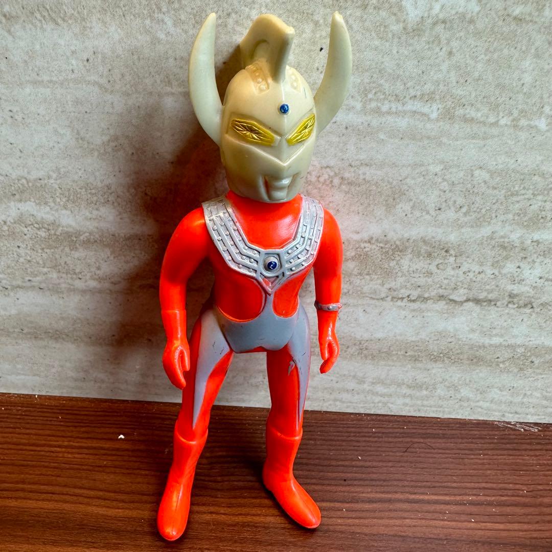 ブルマァク ウルトラマンタロウ ソフビ ブルマァク ウルトラマンタロウ