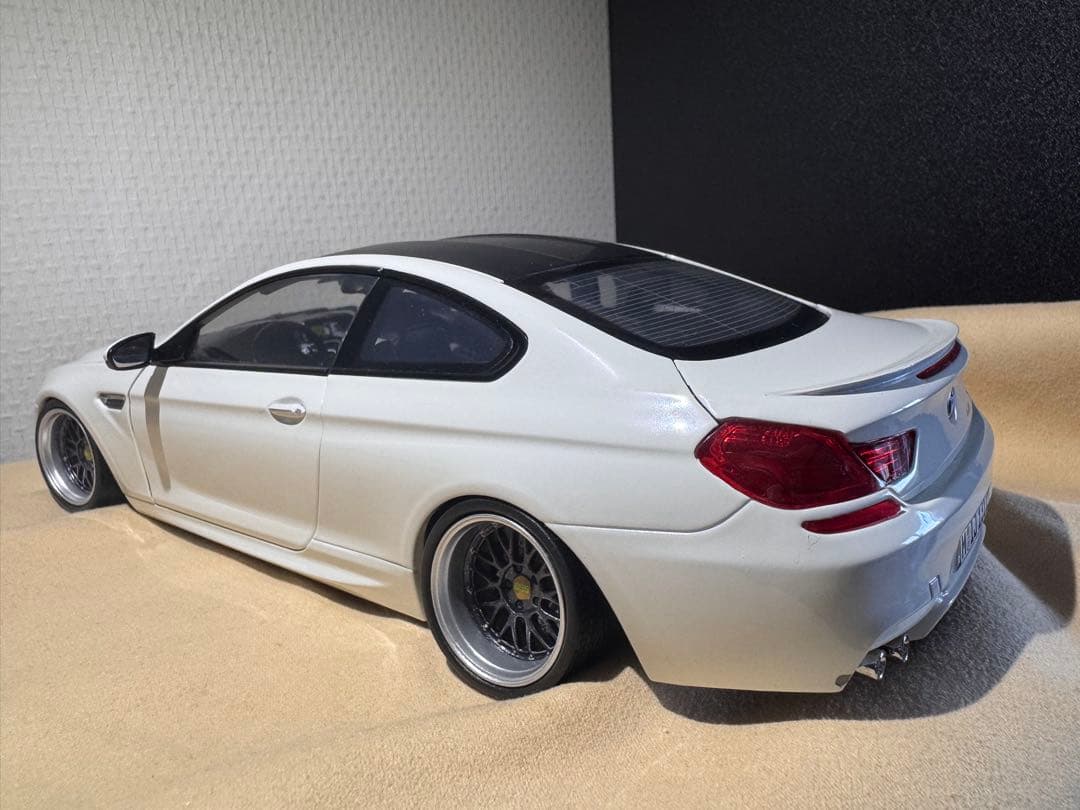 BMW M6 ホワイト ミニカー
