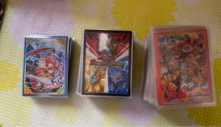 デュエマ引退勢のカードをダンボールでまとめて送ります！