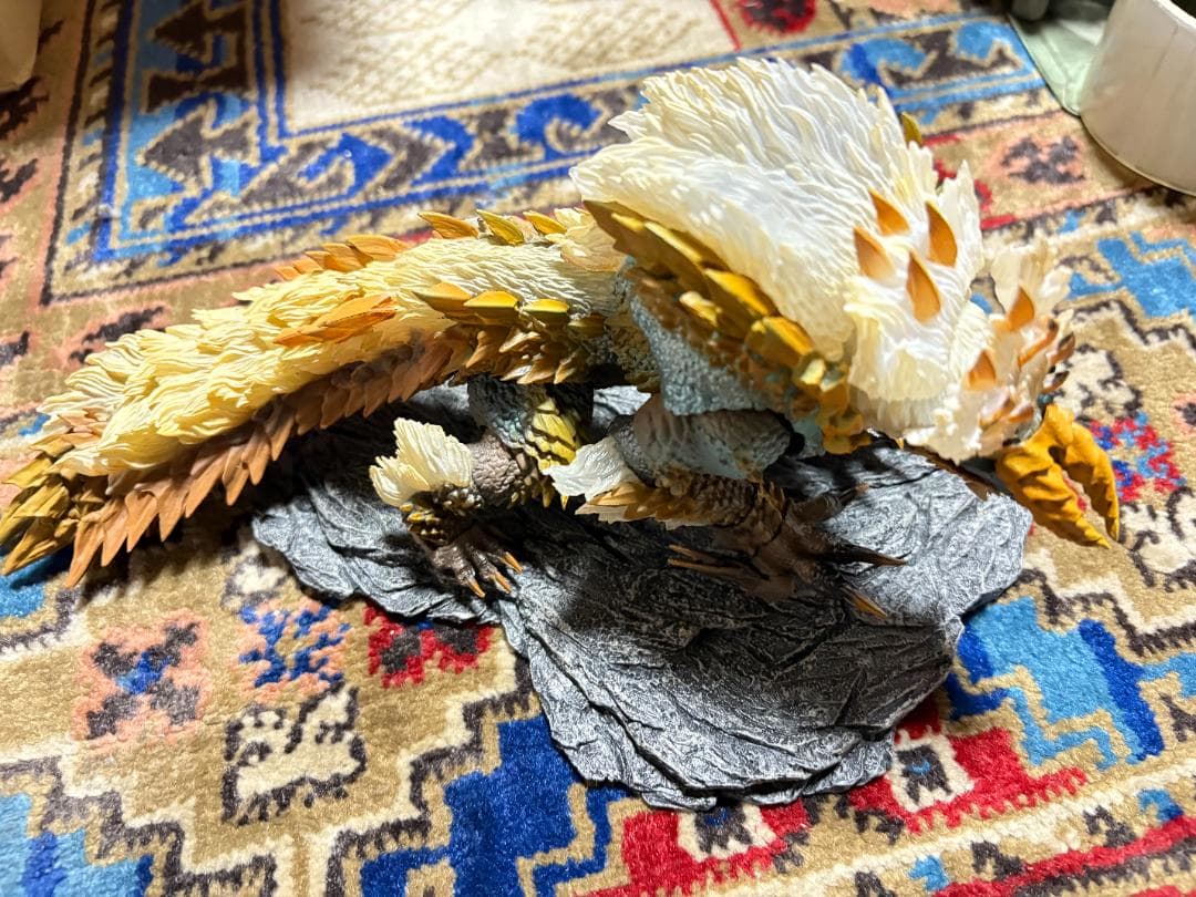 S.H.MonsterArts モンスターハンターワールド ジンオウガ 現状品