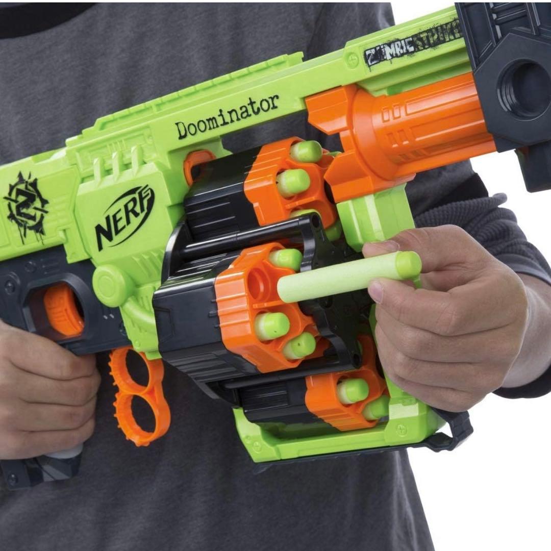 新品 未開封 ナーフ ゾンビストライクブラスター DOOMINATOR