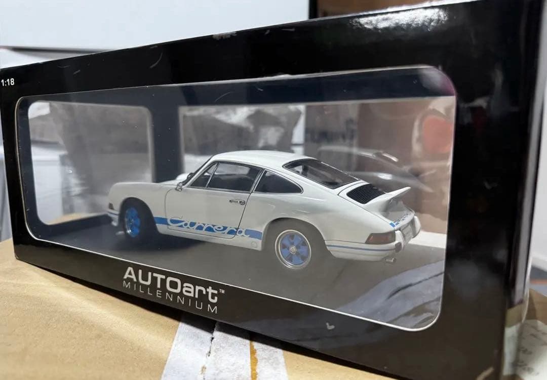 絶版 Porsche 911 Carrera RS 2.7 オートアート