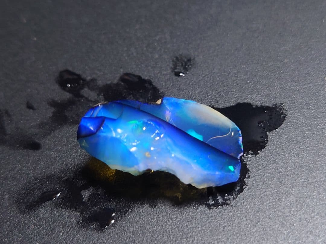 ウェロ産 チョーク エチオピアオパール 標本 鉱物 原石 プレシャス 青
