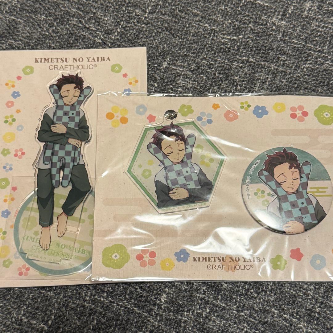 鬼滅の刃 クラフトホリック アクリルマスコット 缶バッジ チャーム