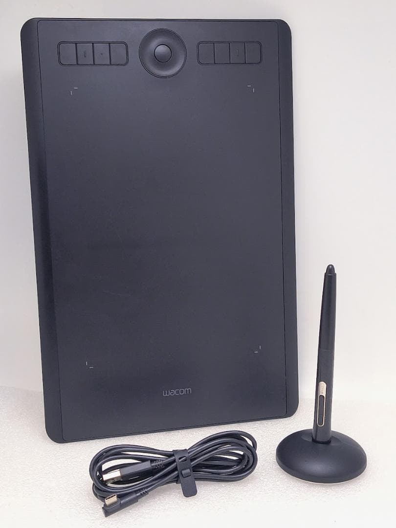 【動作確認済】Wacom Intuos Pro ペンタブレット PTH660K0 Wacom Intuos Pro PTH-660/K0動作確認済・箱付き Wacom intuos pro