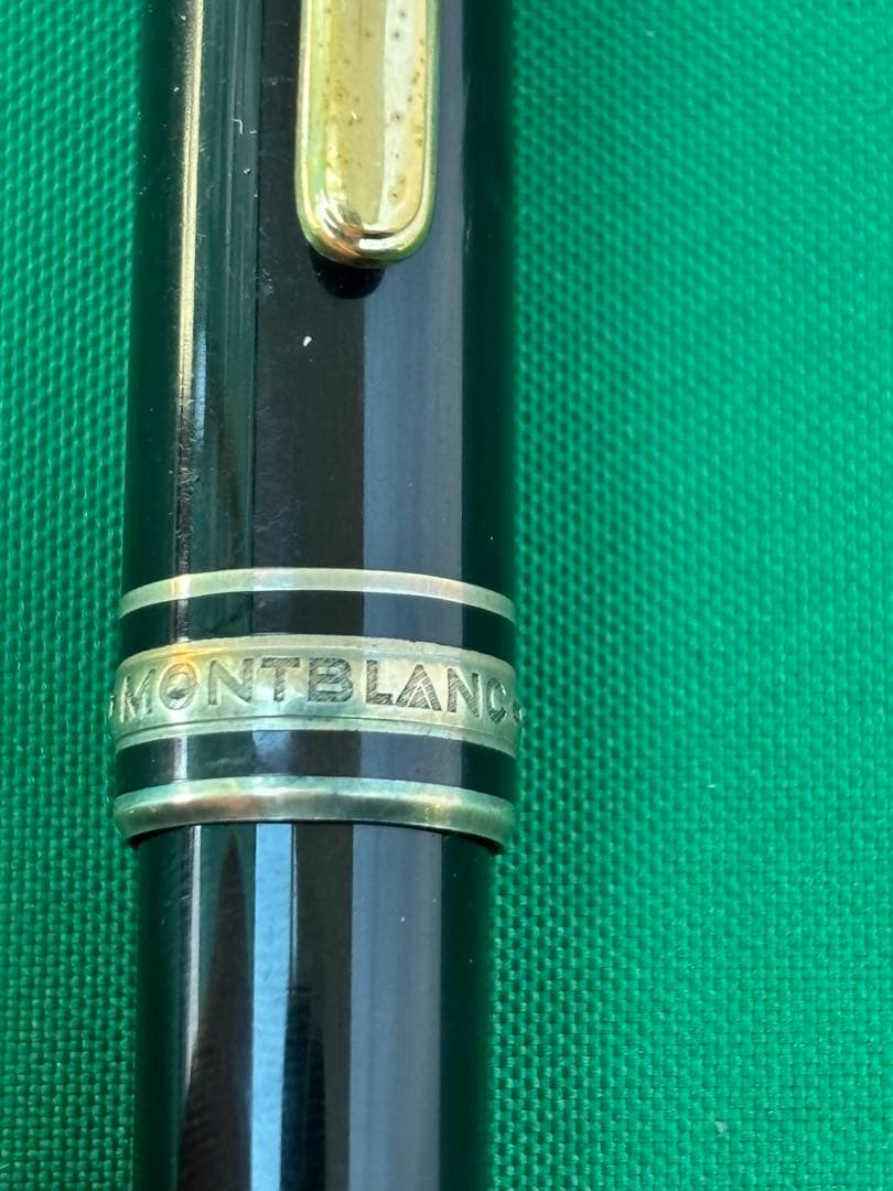 Montblanc Meisterstück ブラック万年筆