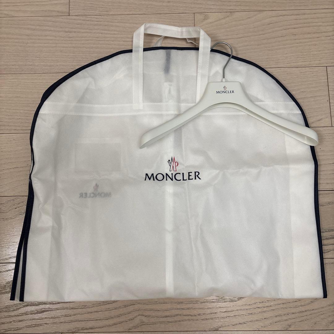 モンクレール ガーメントケース&ハンガー - メルカリ