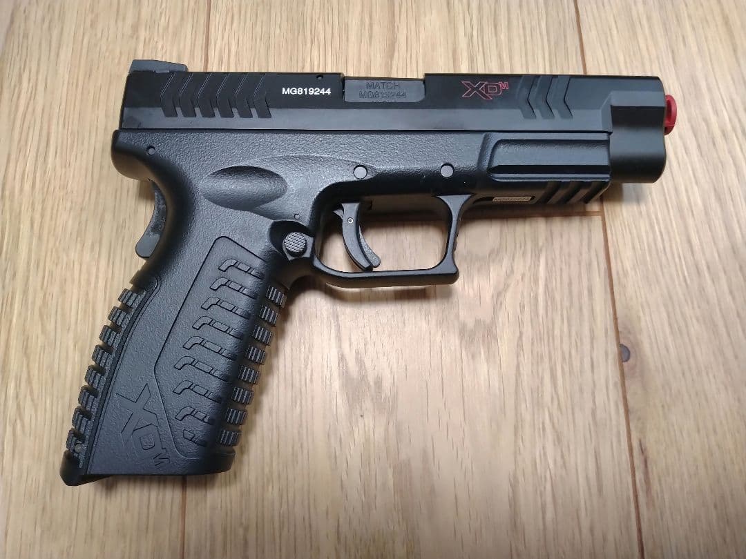 【最終値下げ】東京マルイ　ガスブローバックガン XDM-40　（刻印カスタム品）