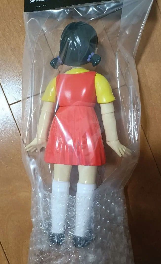 限定　ソフビ YOUNG-HEE　メディコム・トイ　イカゲーム　フュギュア