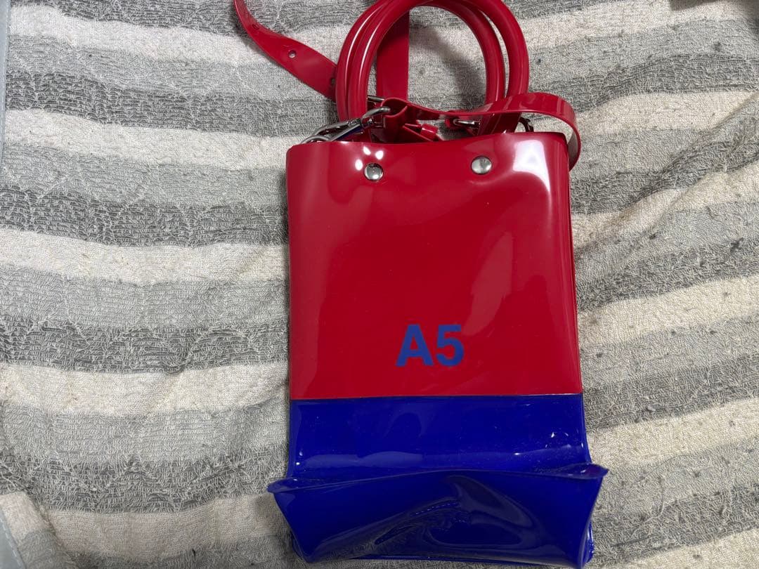 理芽】STRANGE GIRL CLUB×nana-nanaコラボA5バッグ