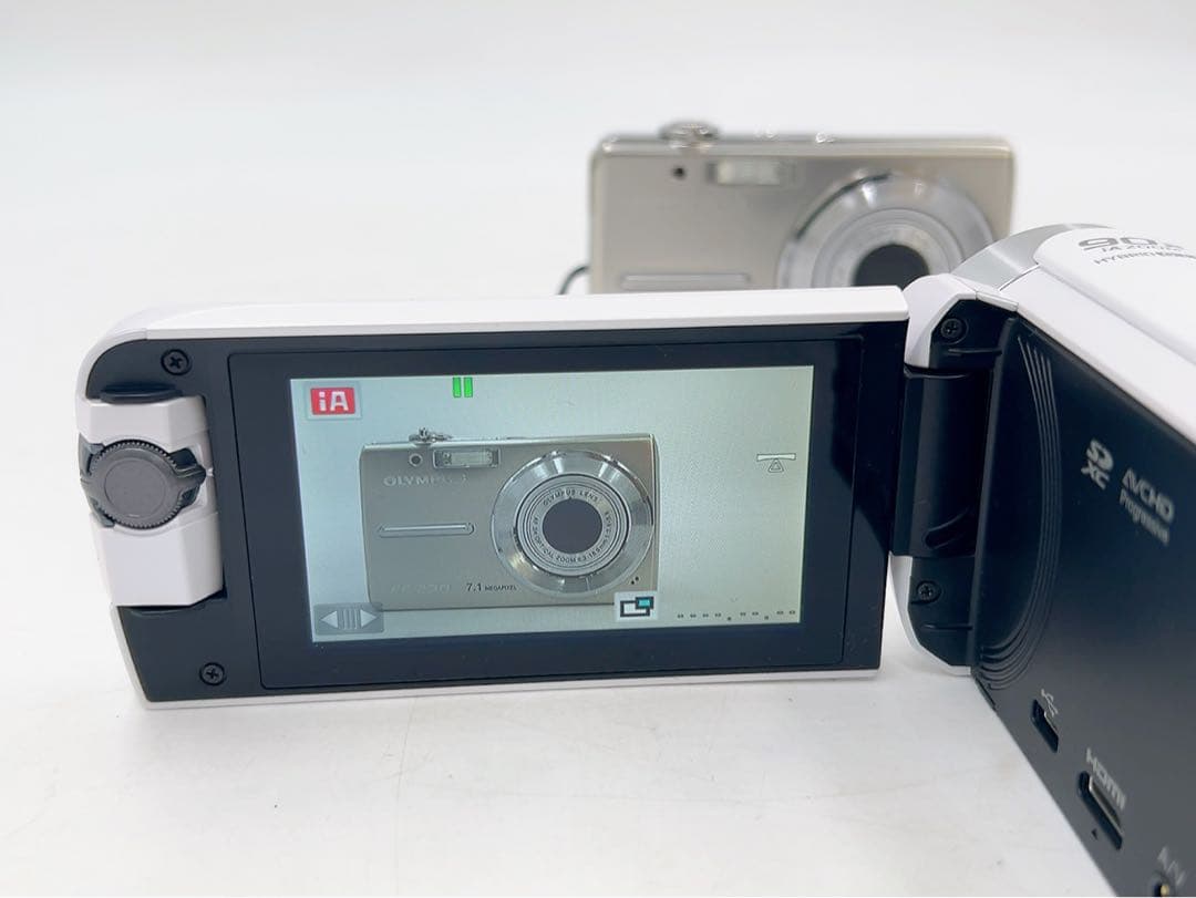 9B42 Panasonic HC-W585M ハイビジョンビデオカメラ 動作品