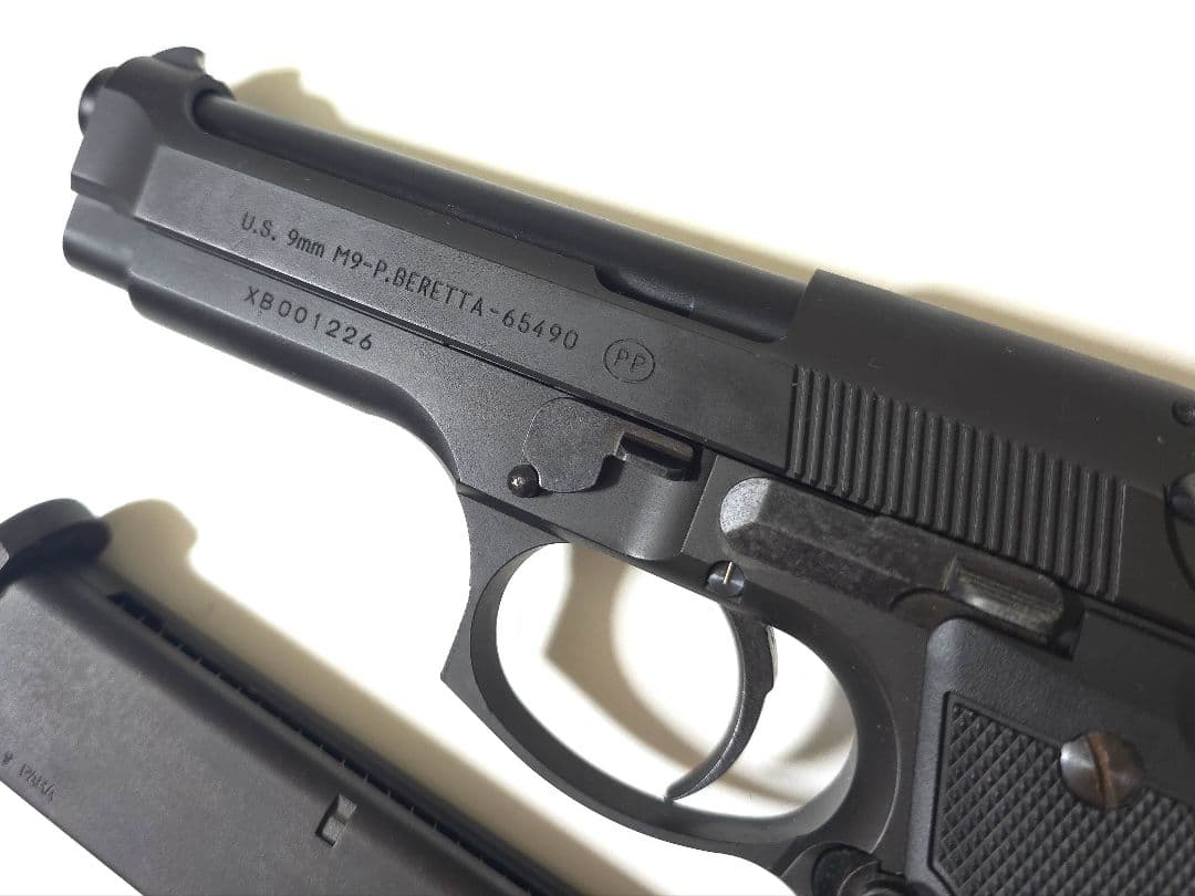 KSC BERETTA M92F HW システム7 ベレッタグリップ交換済み