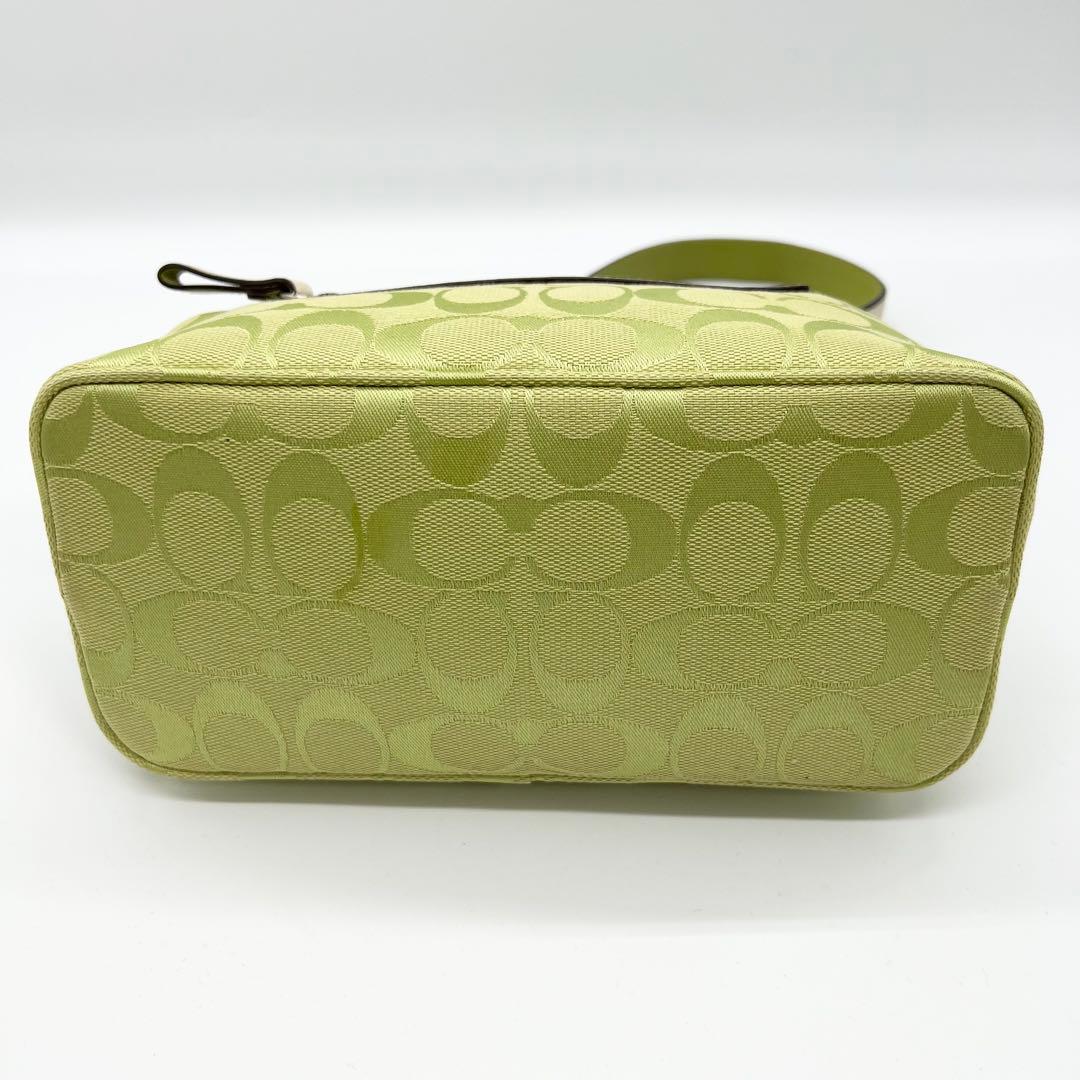 バッグ Coach Signature Shoulder bag Light Green