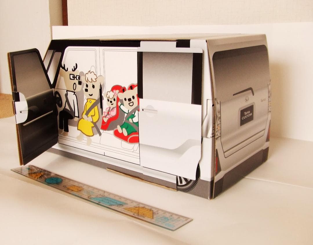 ダイハツ　タント　 大初夢フェア 　クルマ型BOX　クルマ模型空箱（タントのみ）