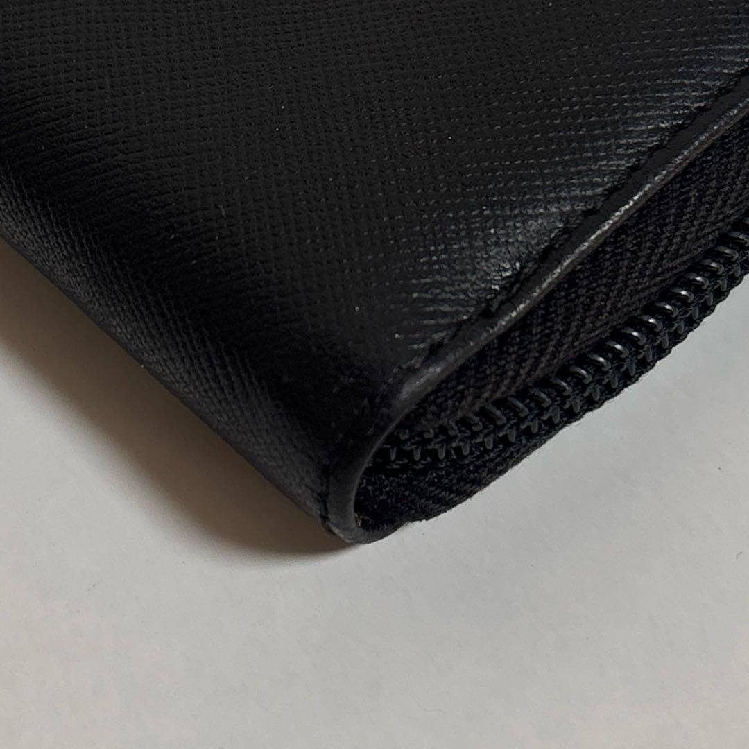 美品✨PRADA ケース ラウンドジップ サフィアーノ 三角ロゴ ブラック