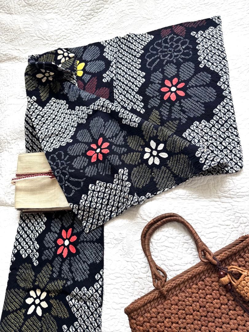 ご奉仕 高身長の方にも◆粋な大人の浴衣 ◆ 有松絞り 草花間道 素晴らしい逸品