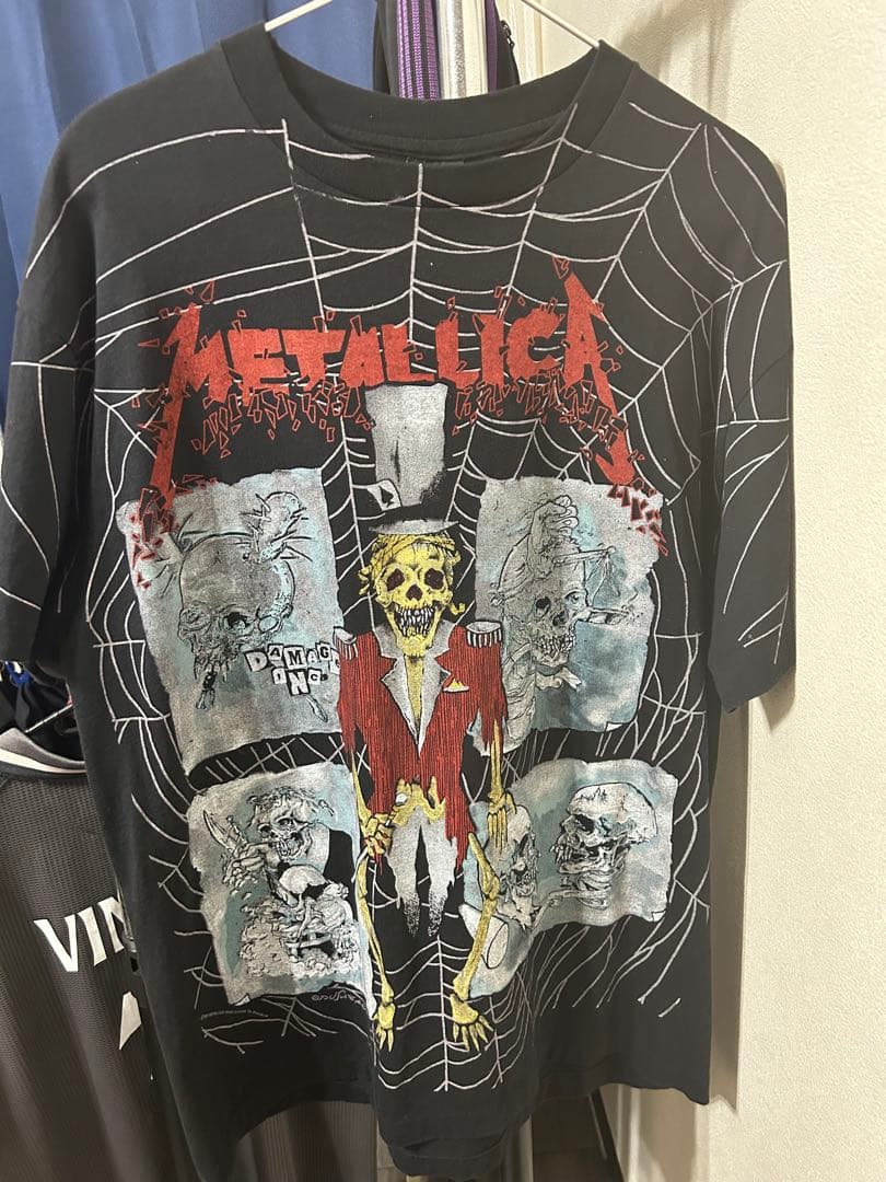 深瀬着用メタリカ スパイダーTシャツ