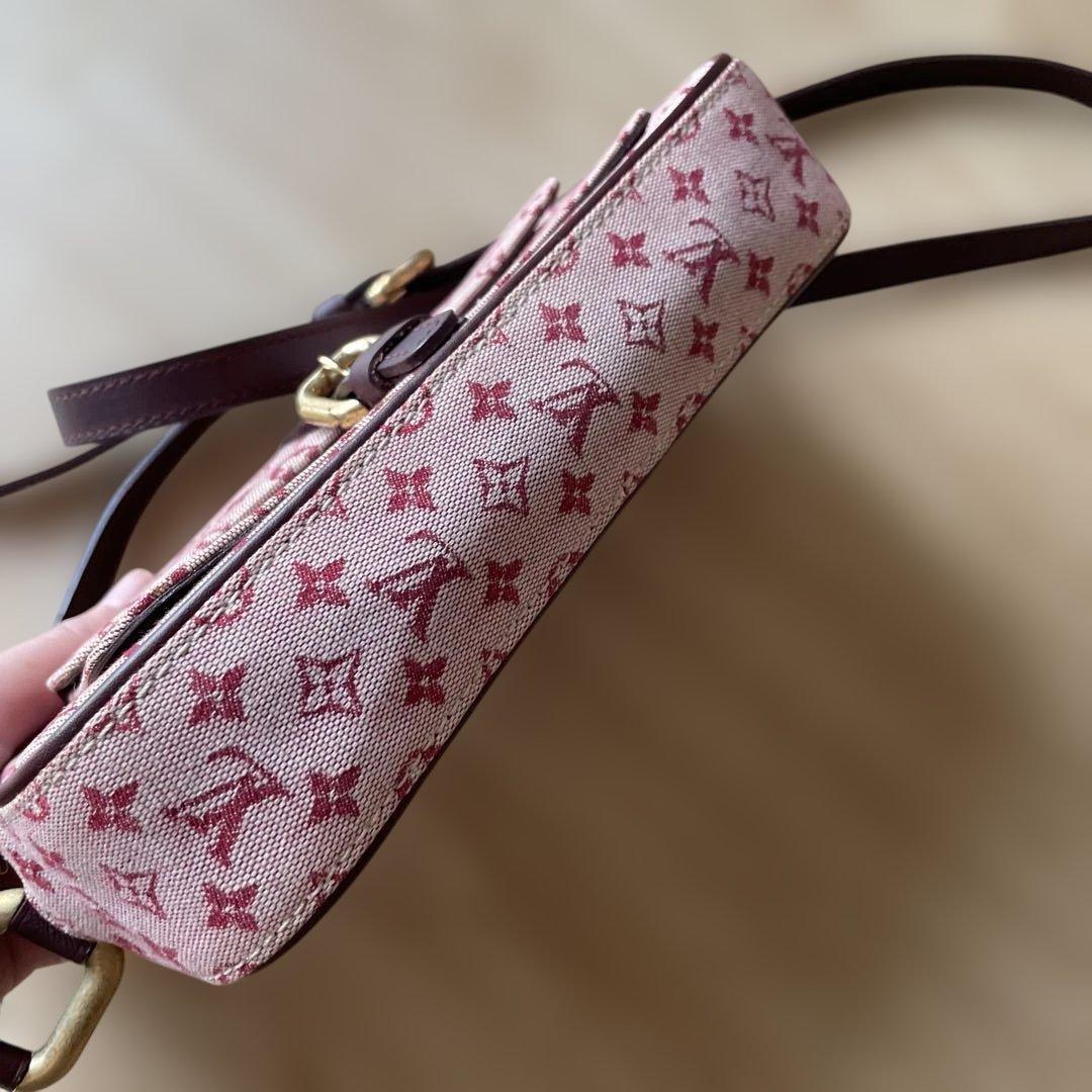 Louis Vuitton モノグラムミニ　ショルダーバッグ