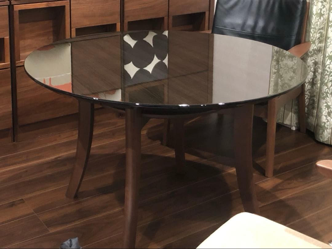 送料無料【美品】丸テーブル 鏡面ブラック UV塗装