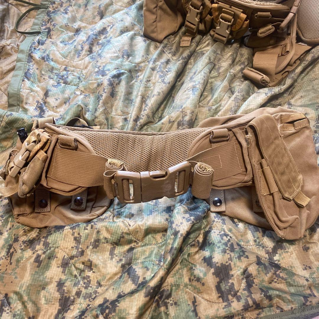 米軍実物　米軍放出品　Sサイズ　海兵隊　USMC コヨーテブラウン　ベルト 米軍実物 米軍放出品 Sサイズ 海兵隊 USMC 米軍 コヨーテブラウン 実物
