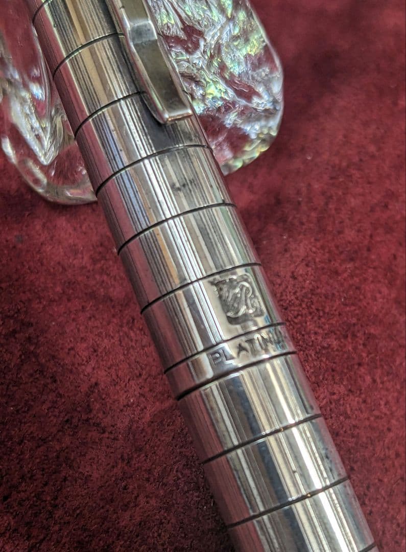 プラチナ18KWG万年筆リビエールⅤ変則格子柄