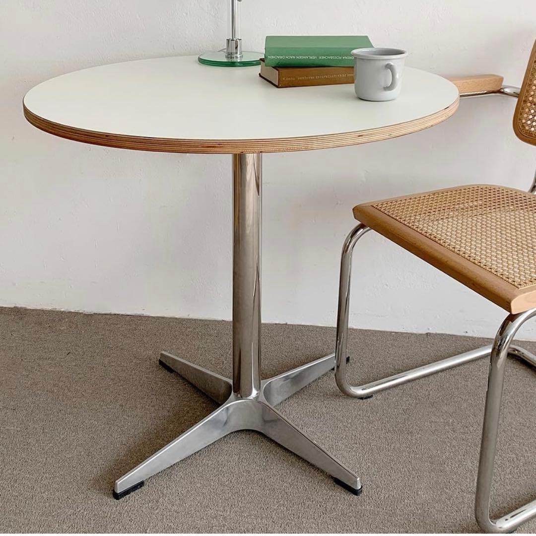 オグレ　ラウンドテーブル