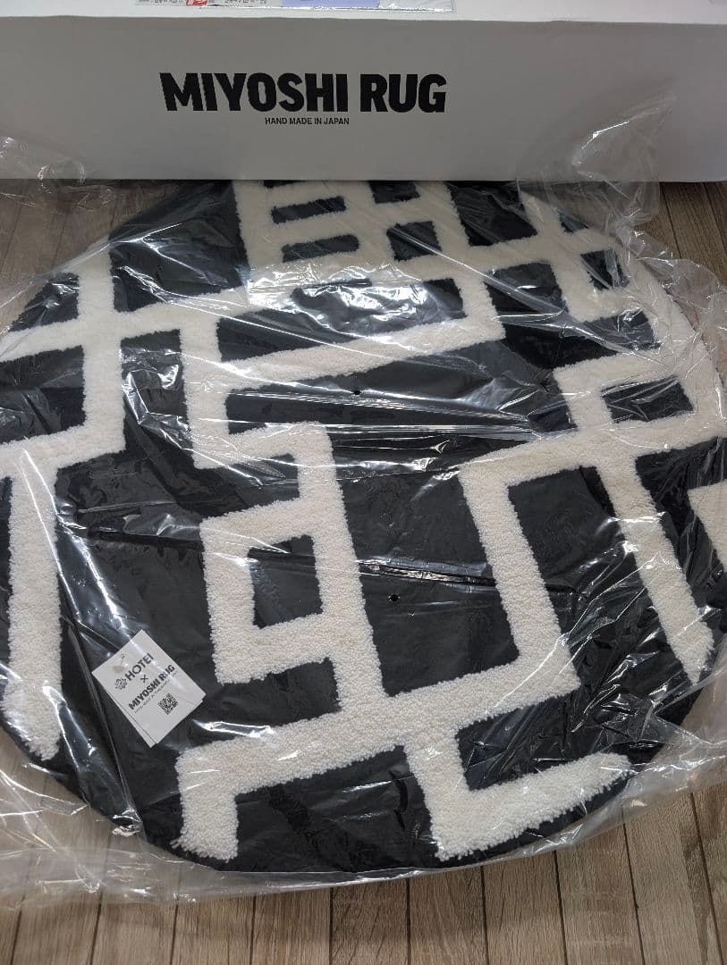 布袋寅泰 × ミヨシラグ コラボ ラグ MIYOSHI RUG 布袋寅泰 × ミヨシラグ コラボ ラグ MIYOSHI RUG 布袋寅泰