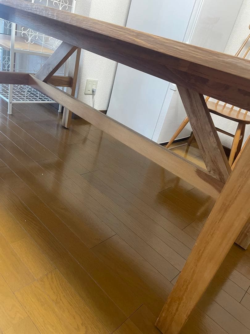 UNICO SOTO 耳付き ダイニングテーブル W1600