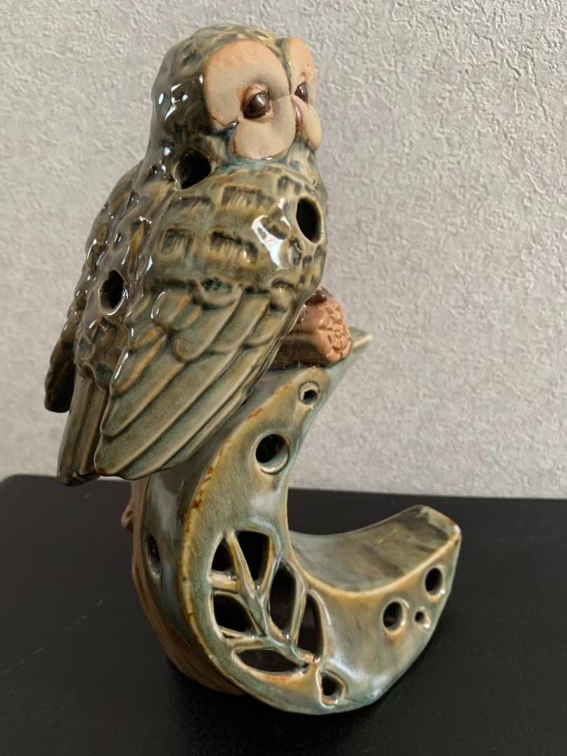 フクロウ　陶器　置物