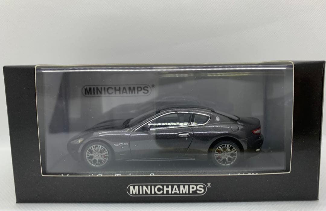 ミニカー 1/43 Maserati GranTurismo S
