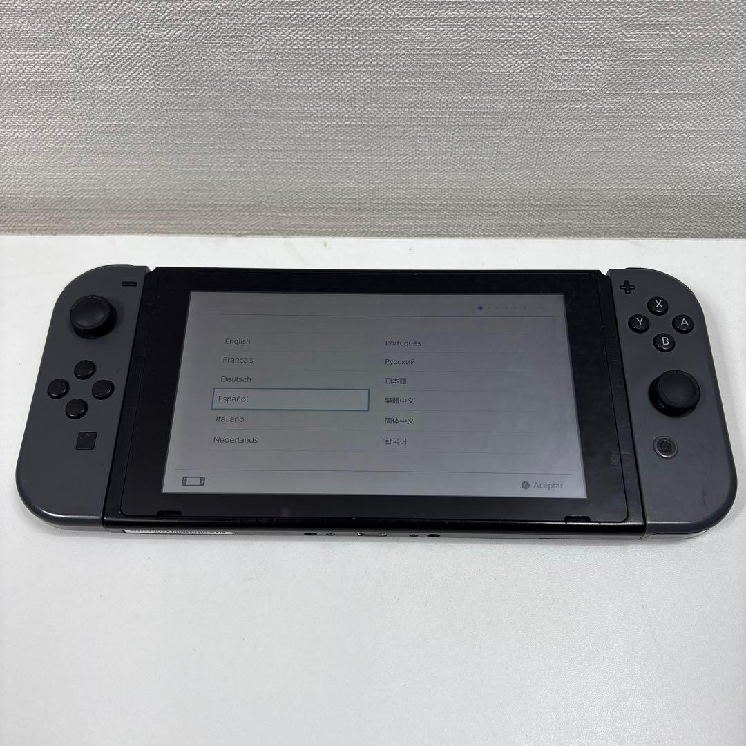 ニンテンドースイッチ　グレー