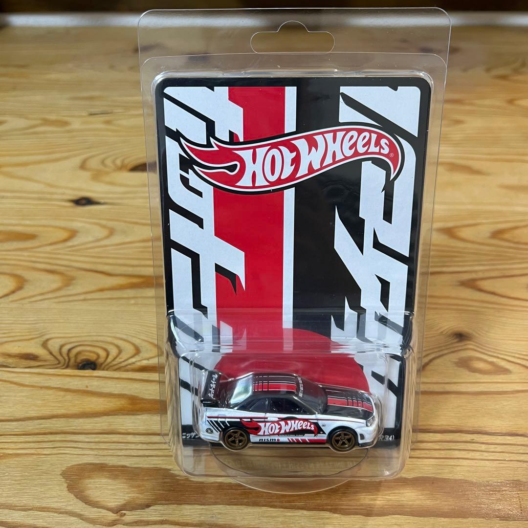 ホットウィール　2025 コンベンション限定カー　右向き