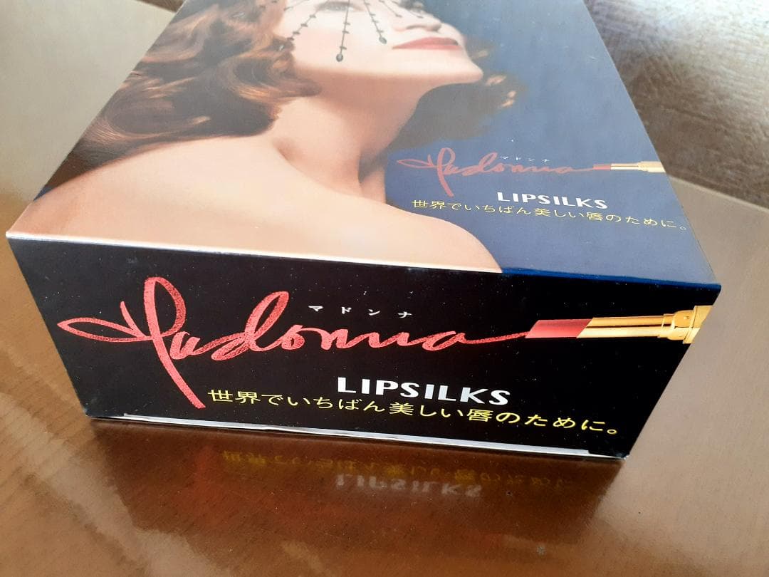 マドンナ MAX FACTOR Lipsilks 国内 店頭展示用ボックス