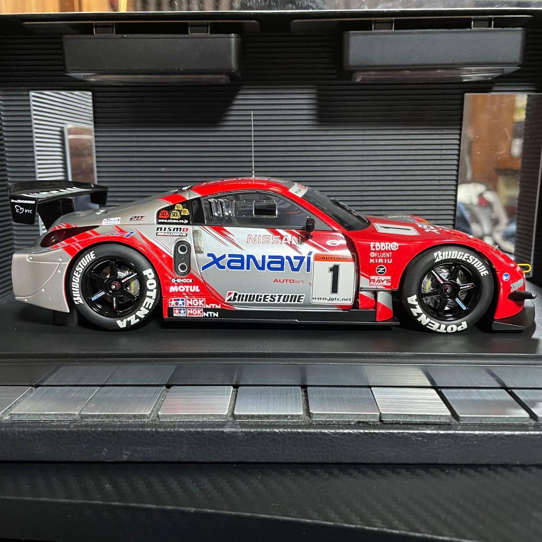 未展示品　オートアート1/18 Xanavi NISMO Z 2004 JGTC