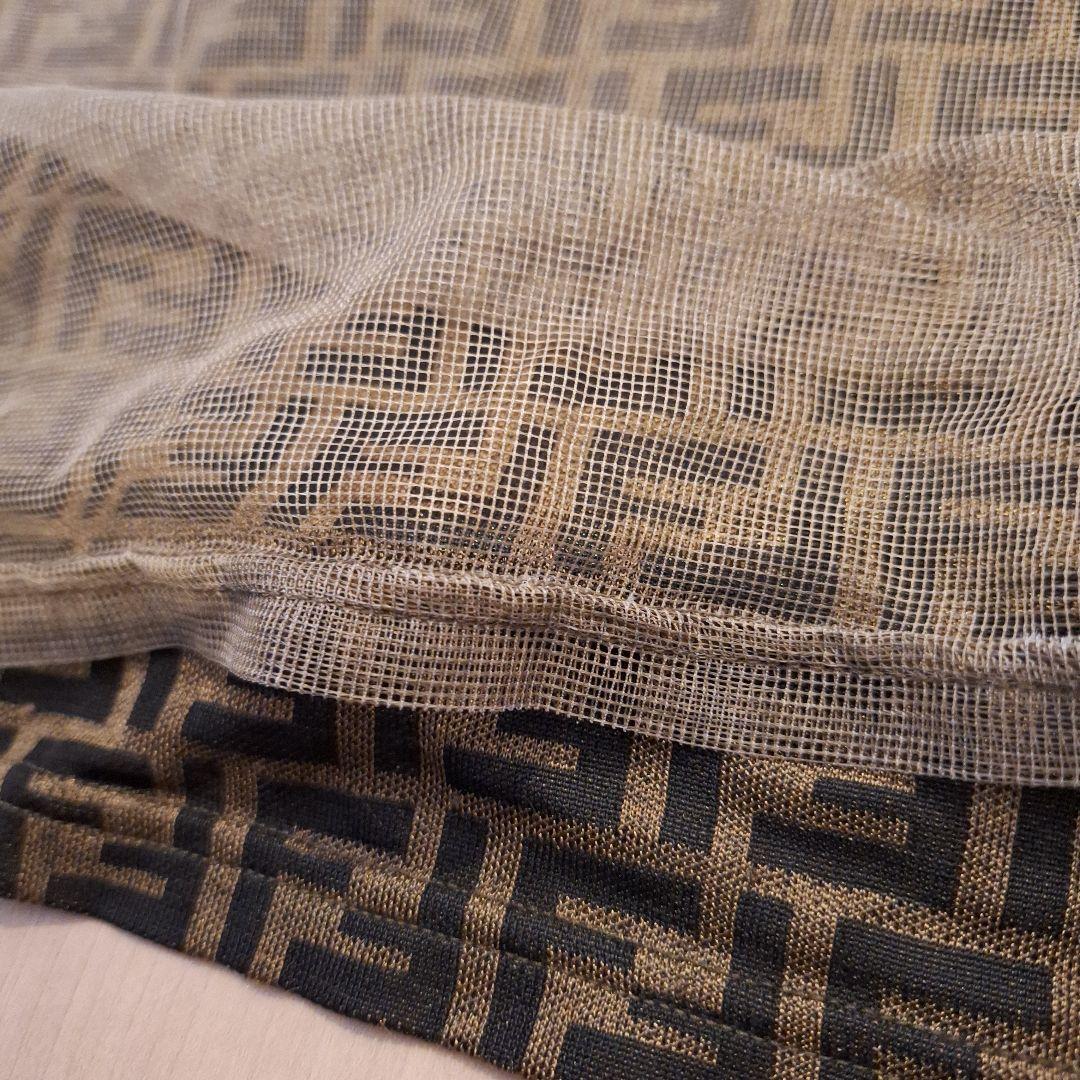 FENDI　フェンディ　メッシュタンクトップ　ノースリーブ　ズッカ柄　イタリア