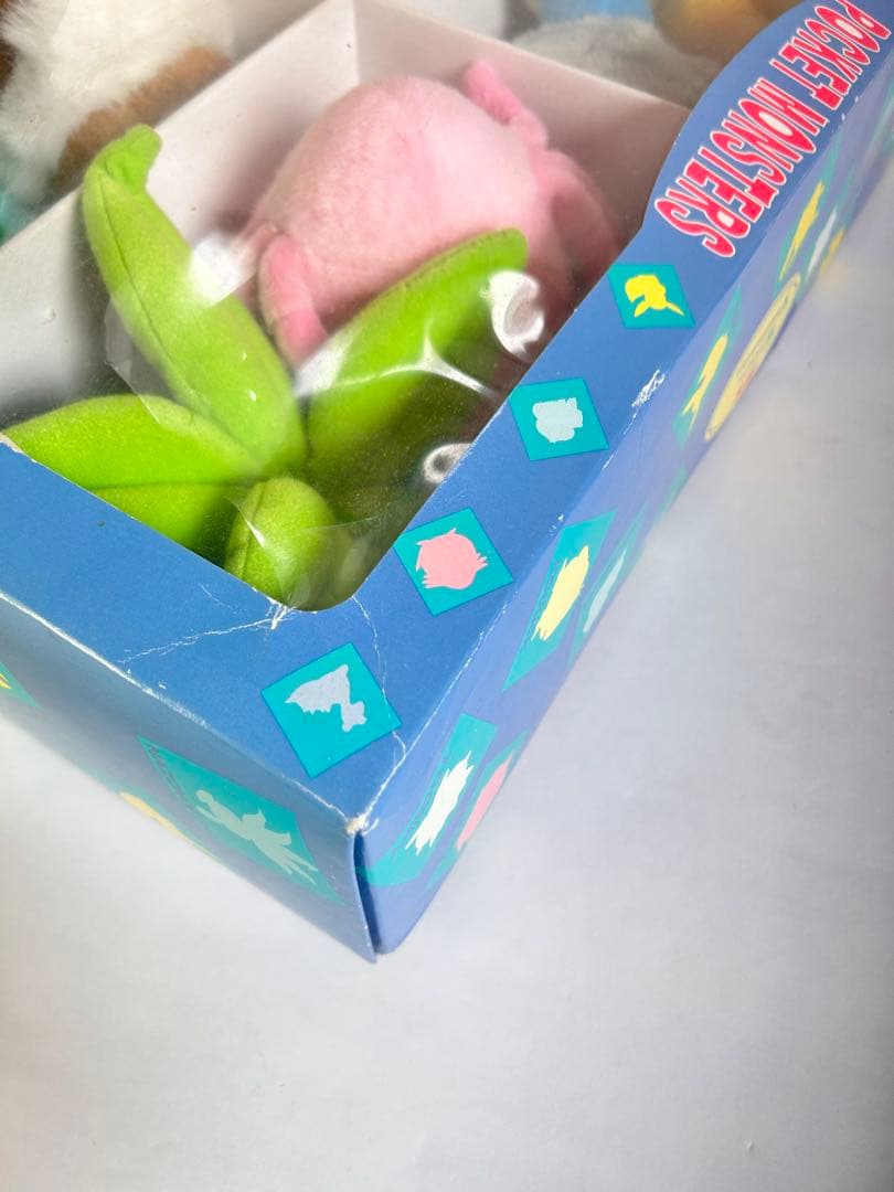 水*色様 (初期限定) TOMY ポケモン ぬいぐるみ ギフトボックス 8体セッ