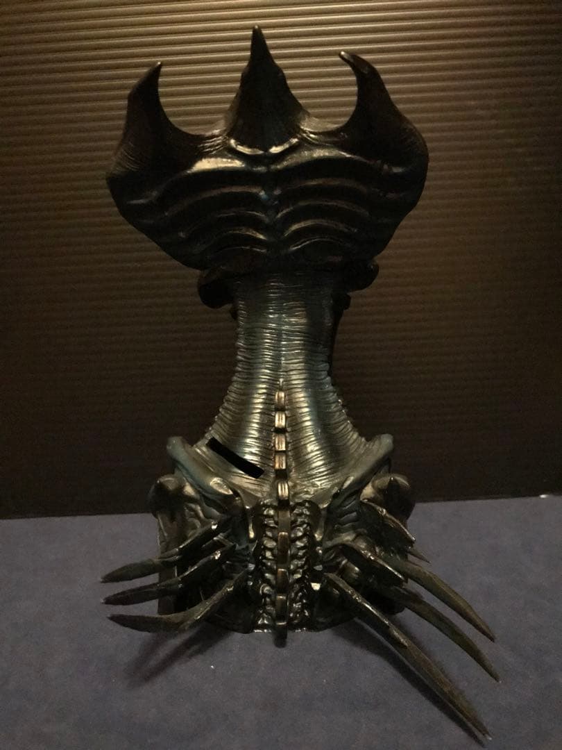 ダイアモンドセレクト製 『エイリアン2』 エイリアンクイーン バストバンク貯金箱