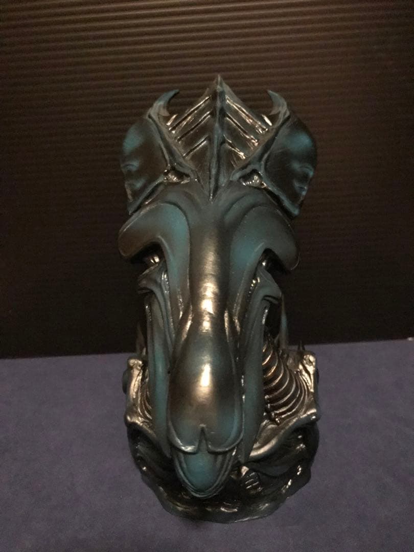 ダイアモンドセレクト製 『エイリアン2』 エイリアンクイーン バストバンク貯金箱