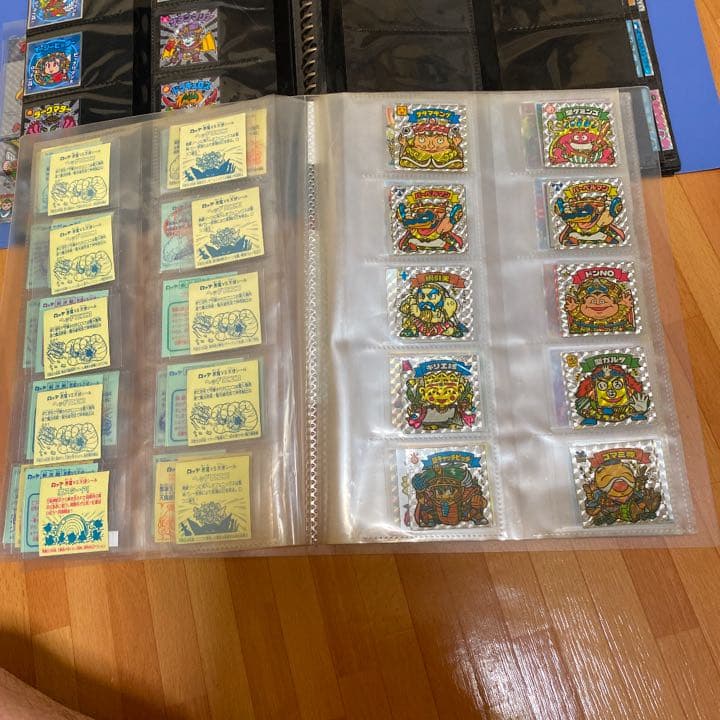 ビックリマン旧。復刻。2000その他色々です600枚近くありますバラ売り不可