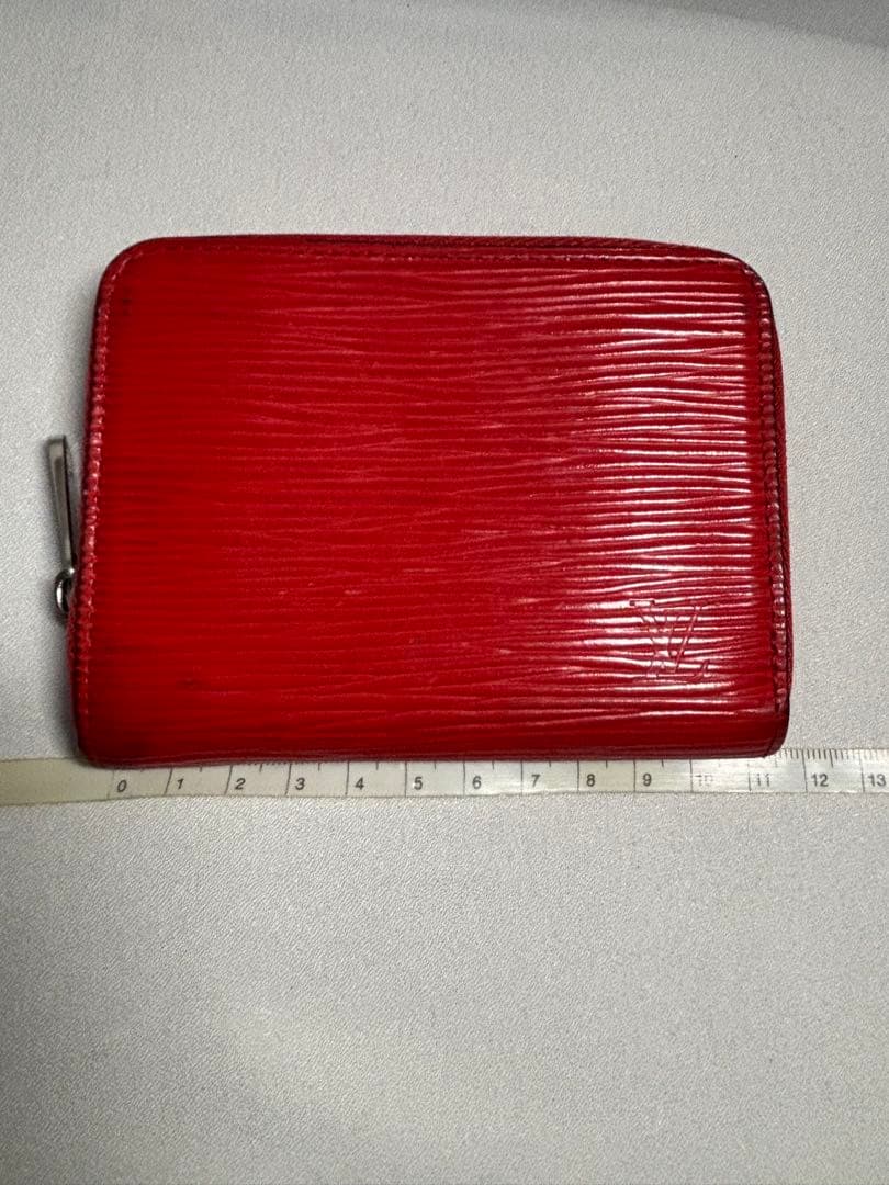 LOUIS VUITTON ルイ・ヴィトン ジッピーパース　エピ　レッド