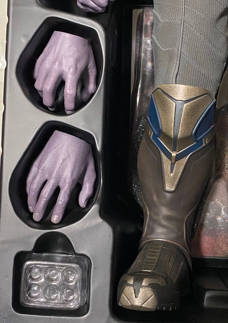 ホットトイズ サノス アベンジャーズ インフィニティウォー mcu アメコミ