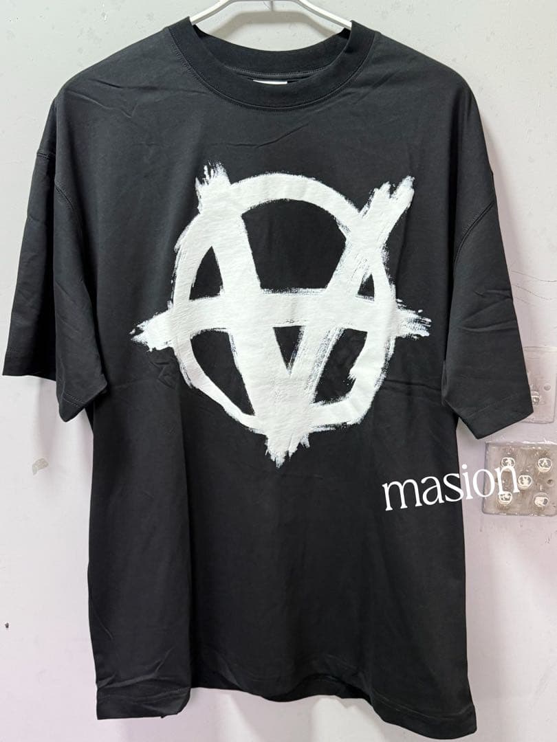 VETEMENTS アナーキーシンボルシャツ