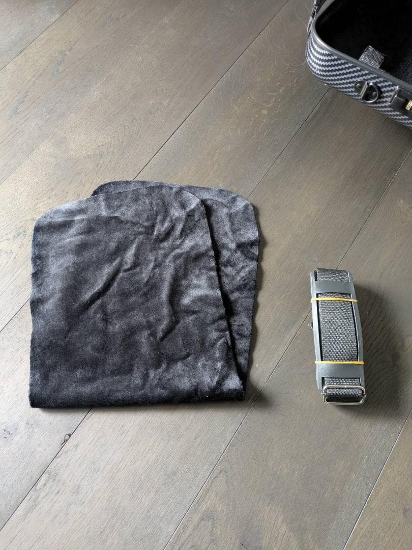 【未使用品】バイオリンケース（カーボンファイバー）