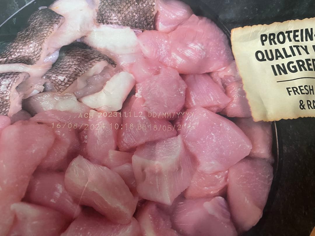 アカナ　アダルトラージブリードレシピ　11.4kg 日本正規品